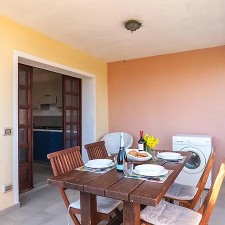 Casa de Férias Casa Iaf Marinella (Sardinia)